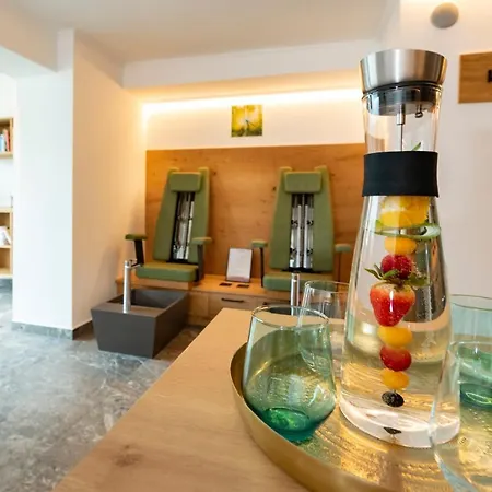 Daskaiser - Dein Gartenhotel In Tirol