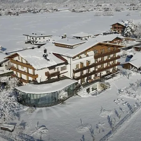 Ξενοδοχείο Daskaiser - Dein Gartenhotel In Tirol 3*