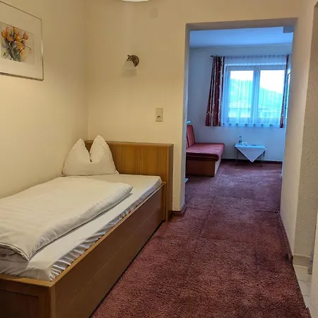 Daskaiser - Dein Gartenhotel In Tirol אבס