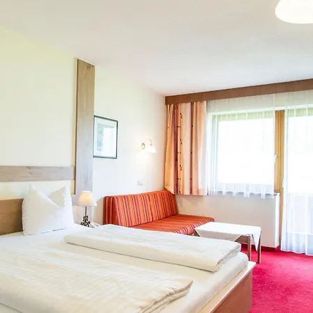 Отель Daskaiser - Dein Gartenhotel In Tirol