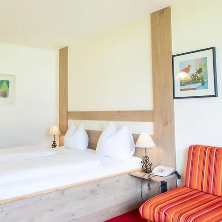 Daskaiser - Dein Gartenhotel In Tirol Отель