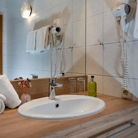 Daskaiser - Dein Gartenhotel In Tirol