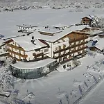 Отель Daskaiser - Dein Gartenhotel In Tirol 3*