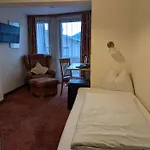 Daskaiser - Dein Gartenhotel In Tirol 3* Эббс