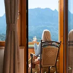 Daskaiser - Dein Gartenhotel In Tirol Эббс