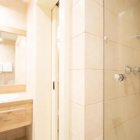 Daskaiser - Dein Gartenhotel In Tirol Hotel 3*